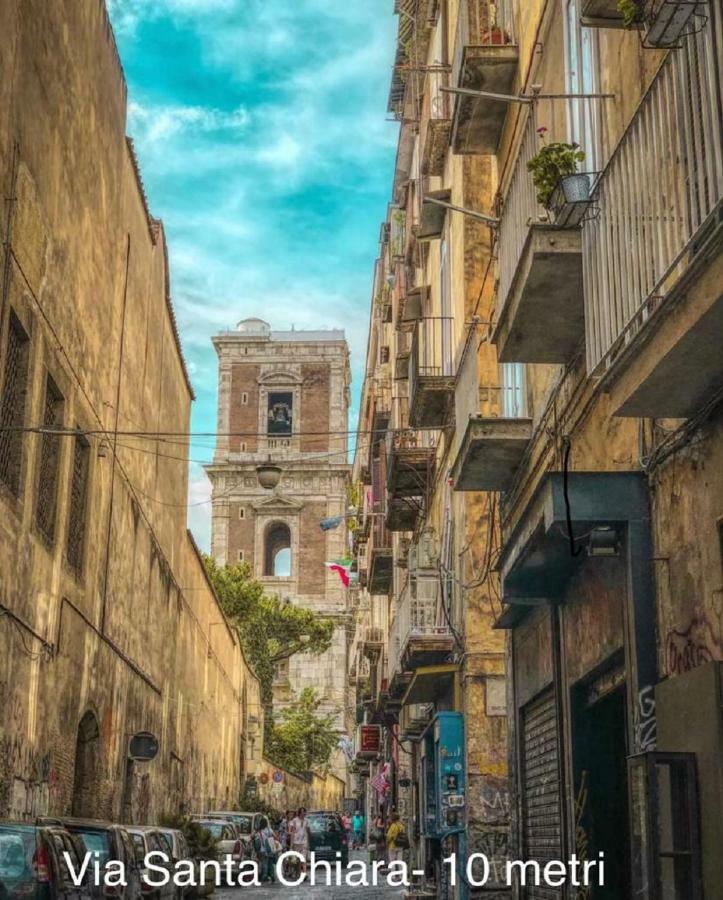 Frizzi & Lazzi House Apartment Napoli Bagian luar foto